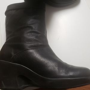 Dansko Boots size 39 black